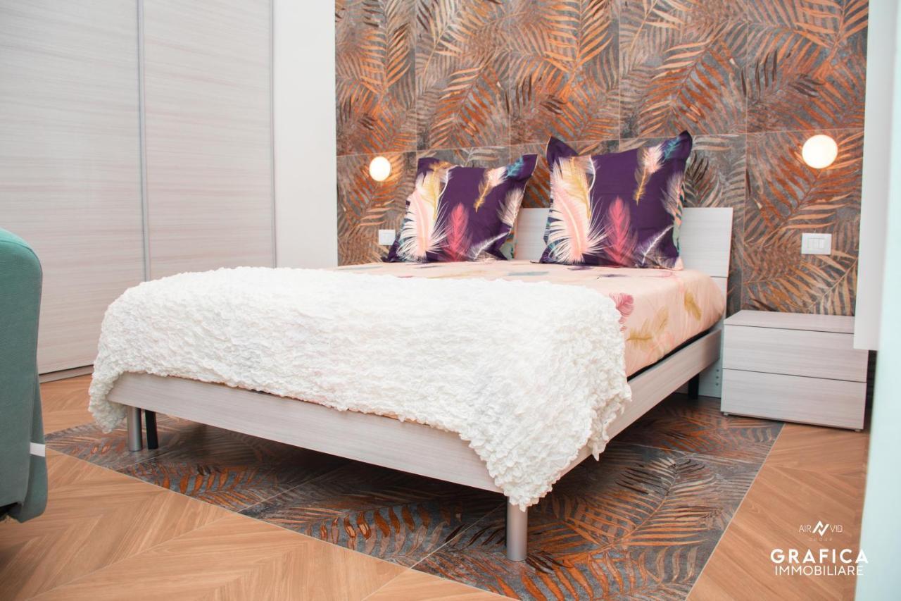 Ameli Home Luxury Apartment タラント エクステリア 写真
