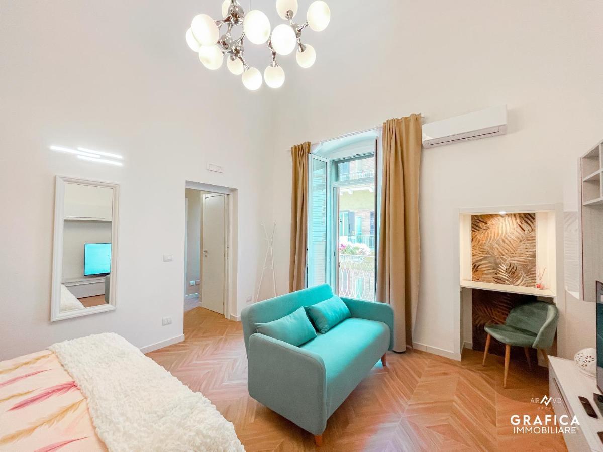 Ameli Home Luxury Apartment タラント エクステリア 写真
