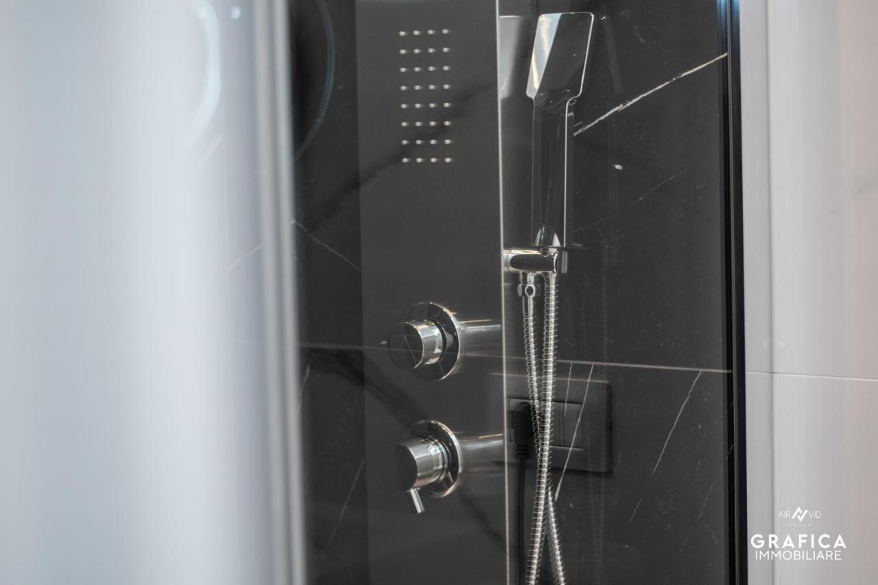 Ameli Home Luxury Apartment タラント エクステリア 写真