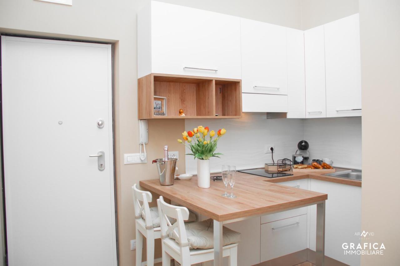 Ameli Home Luxury Apartment タラント エクステリア 写真