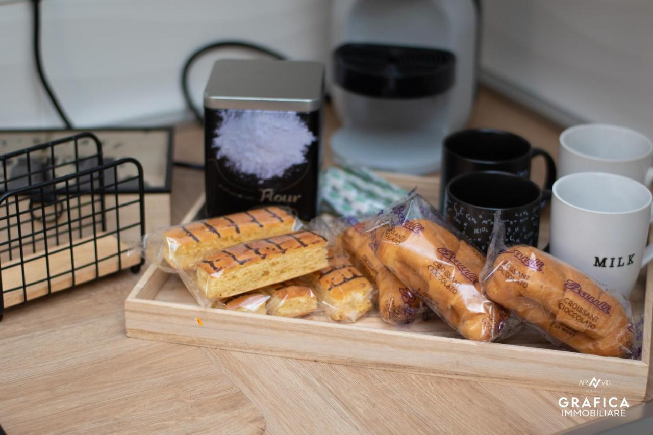Ameli Home Luxury Apartment タラント エクステリア 写真