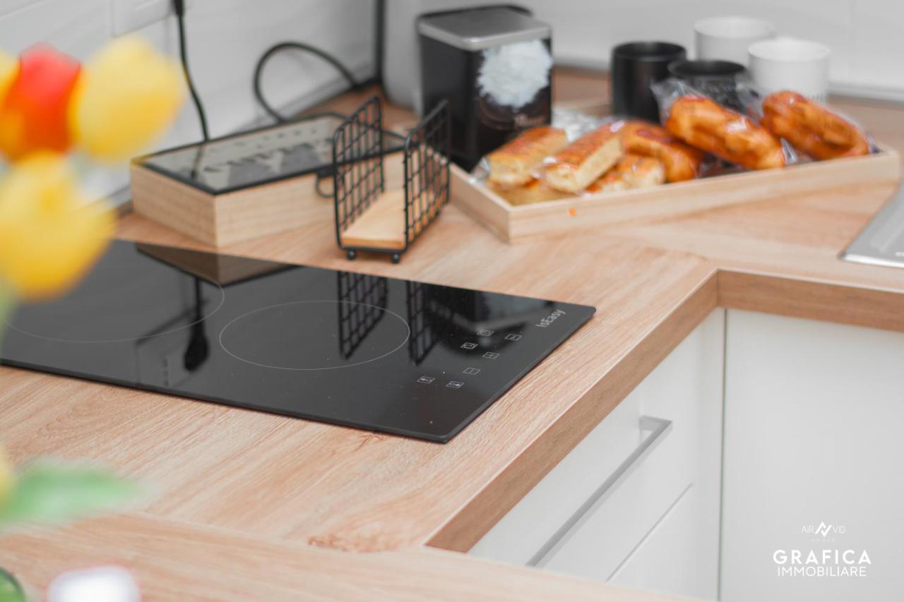 Ameli Home Luxury Apartment タラント エクステリア 写真