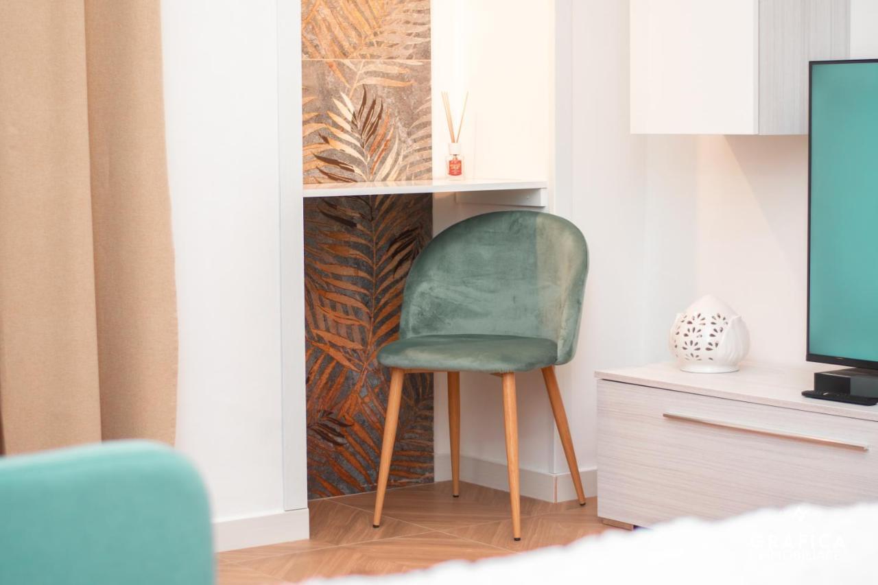 Ameli Home Luxury Apartment タラント エクステリア 写真